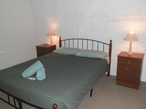 Desert View Apartments - Accommodation 4U 5