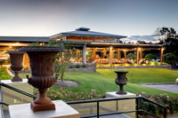 Book Pokolbin Accommodation Vacations Accommodation 4U Accommodation 4U