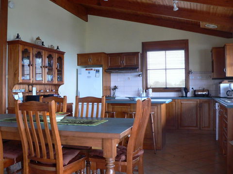 Lantauanan - The Lookout - Accommodation 4U 9