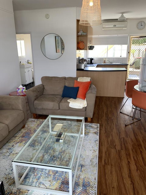 Sunshine Three - Accommodation 4U 7