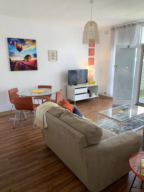 Sunshine Three - Accommodation 4U 0