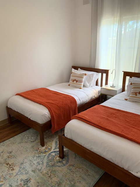 Sunshine Three - Accommodation 4U 33