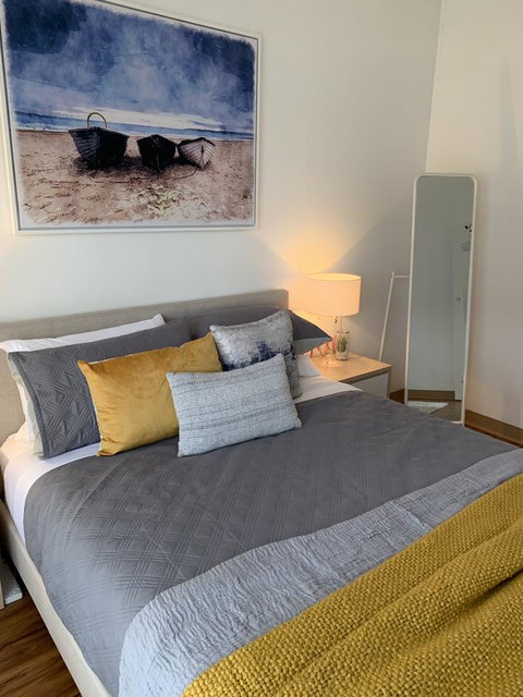 Sunshine Three - Accommodation 4U 25