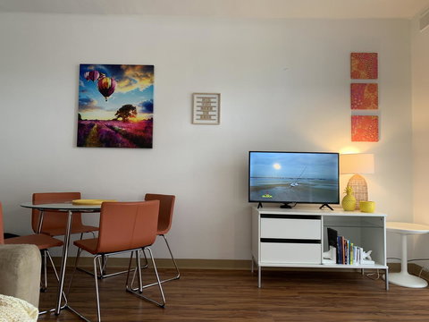 Sunshine Three - Accommodation 4U 6