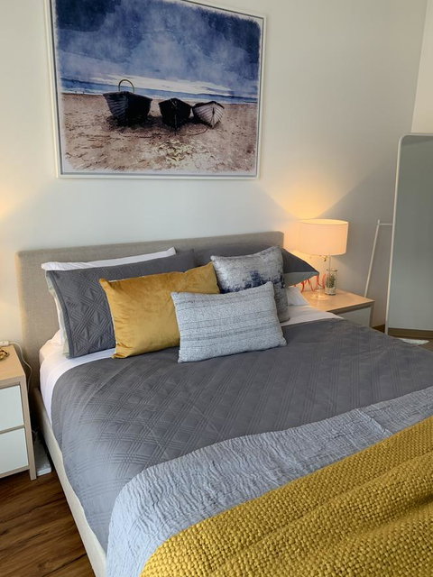 Sunshine Three - Accommodation 4U 28