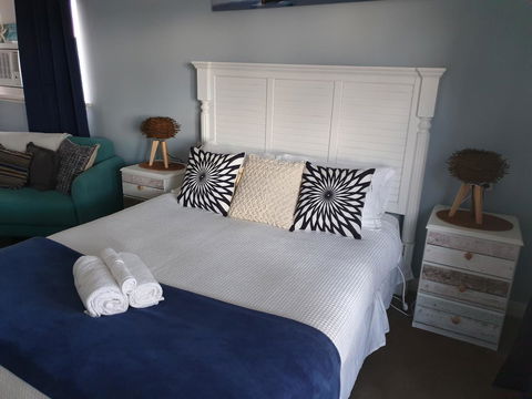 Court House - Studio - Accommodation 4U 5