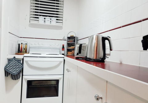 Court House - Studio - Accommodation 4U 2