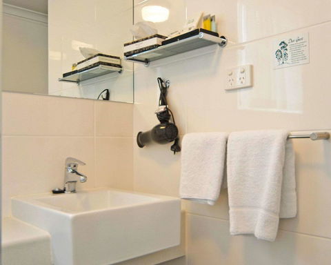 Comfort Inn Victor Harbor - Accommodation 4U 16