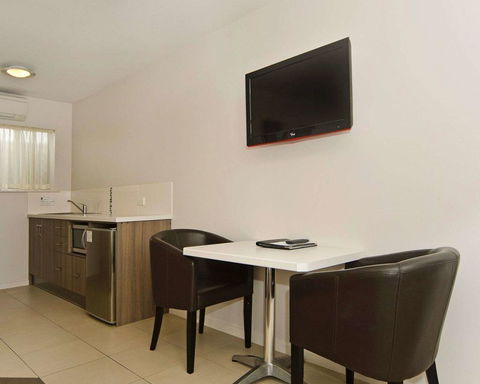 Comfort Inn Victor Harbor - Accommodation 4U 7