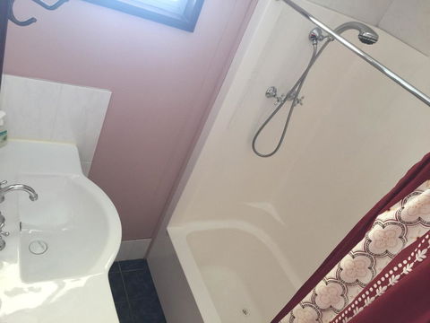 Clare Valley Cabins - Accommodation 4U 19