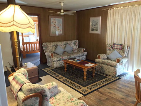 Clare Valley Cabins - Accommodation 4U 24