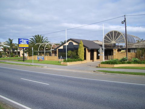 Aviators Lodge - Accommodation 4U 1