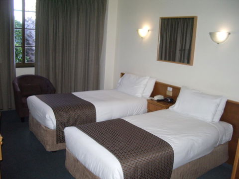 Aviators Lodge - Accommodation 4U 5