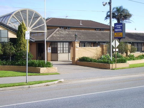 Aviators Lodge - Accommodation 4U 23
