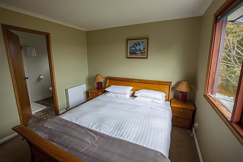 Eagles Range - Accommodation 4U 9