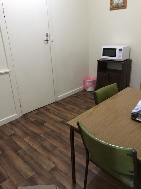 Travelway Motel - Accommodation 4U 6