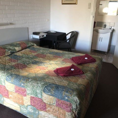 Travelway Motel - Accommodation 4U 10