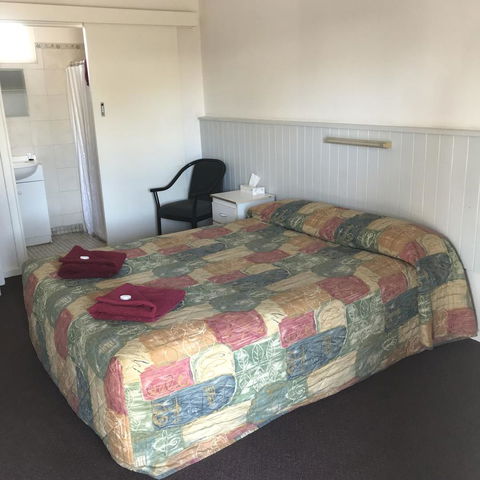 Travelway Motel - Accommodation 4U 12