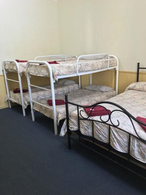 Travelway Motel - Accommodation 4U 15