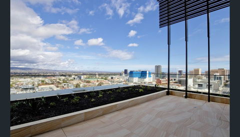 ONE Adelaide CBD - Accommodation 4U 32