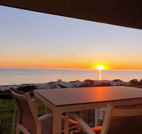 Luxurious 3 bedroom beachfront - panoramic views - Accommodation 4U