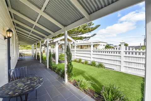 Railway Cottage In Beachport - Accommodation 4U 6