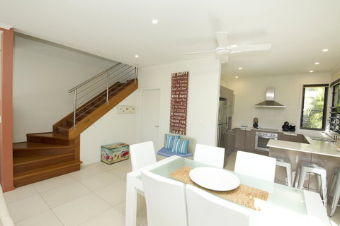 Boom 6 Boomerang Beach - Accommodation 4U 13