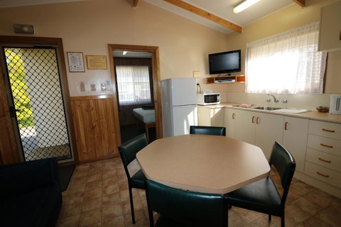 Millicent Hillview Caravan Park - Accommodation 4U 33