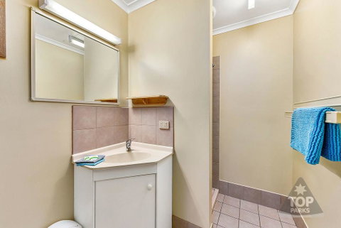 Millicent Hillview Caravan Park - Accommodation 4U 14