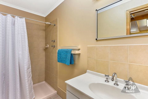 Millicent Hillview Caravan Park - Accommodation 4U 17