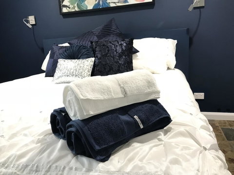 Adagio In Auburn - Accommodation 4U 24