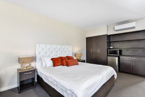 Robe Marina Accommodation - Accommodation 4U 11