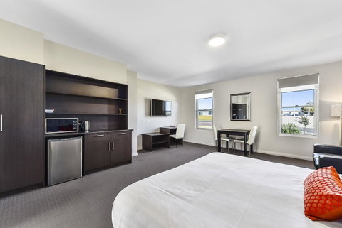 Robe Marina Accommodation - Accommodation 4U 13