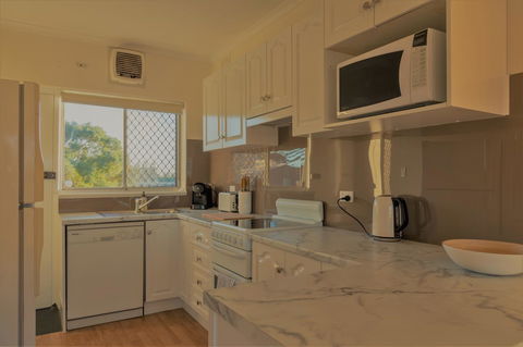 Henley Beach South, Amazing Views, Huge Private Balcony! - Accommodation 4U 12