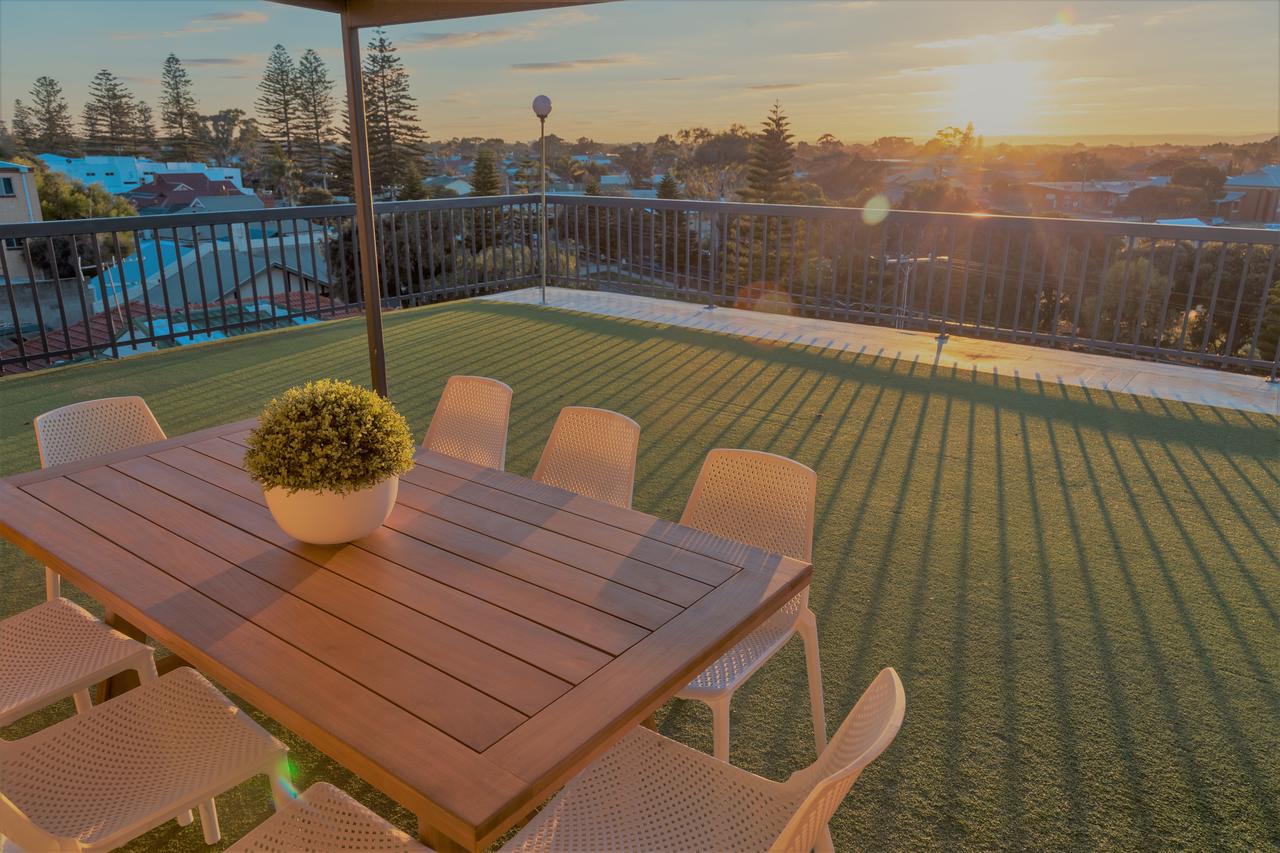 Henley Beach South SA Accommodation 4U