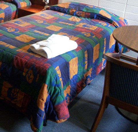 HotelMOTEL Adelaide - Accommodation 4U 5