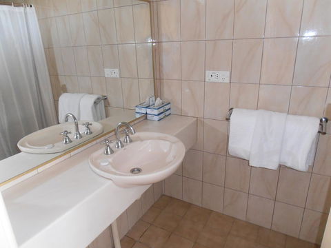 Haven Marina Motel - Accommodation 4U 17