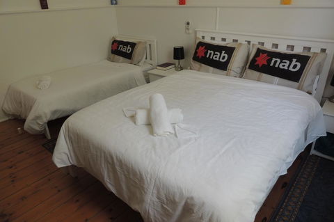 Wozza's B&B - Accommodation 4U 15