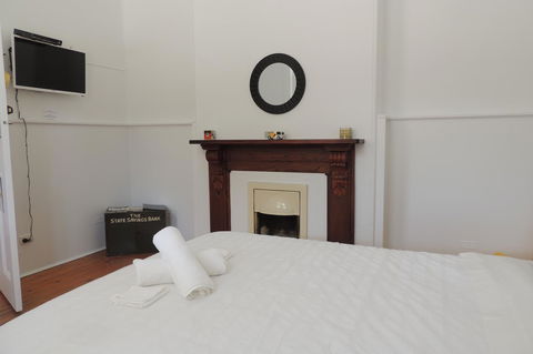Wozza's B&B - Accommodation 4U 25