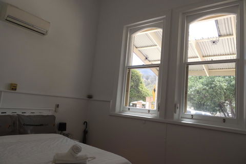 Wozza's B&B - Accommodation 4U 21