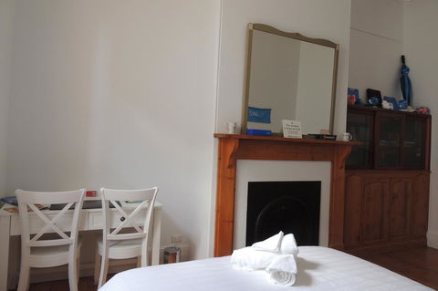 Wozza's B&B - Accommodation 4U 29