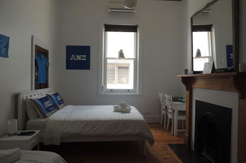 Wozza's B&B - Accommodation 4U 32