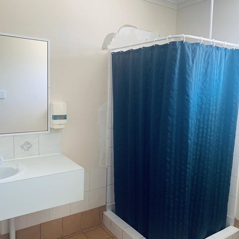 Bay Lodge - Accommodation 4U 22