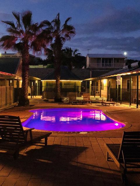 Bay Lodge - Accommodation 4U 33