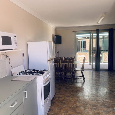 Bay Lodge - Accommodation 4U 21