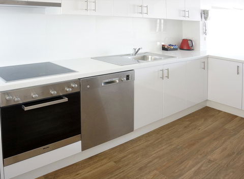 Oceanside 23 - Accommodation 4U 13
