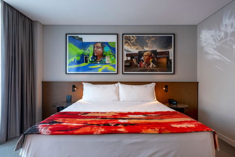 The Adnate Perth - Art Series - Accommodation 4U 16