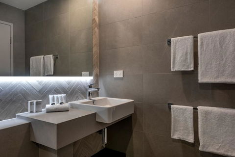 The Adnate Perth - Art Series - Accommodation 4U 21