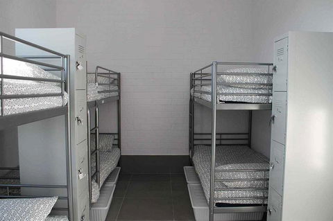 Perth City Backpackers Hostel - Note - Valid Passport Required To Check In - Accommodation 4U 5