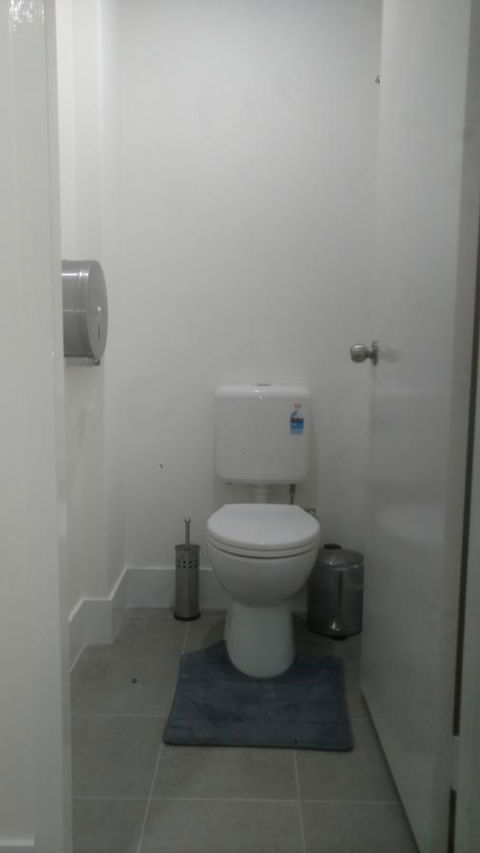 Perth City Backpackers Hostel - Note - Valid Passport Required To Check In - Accommodation 4U 16